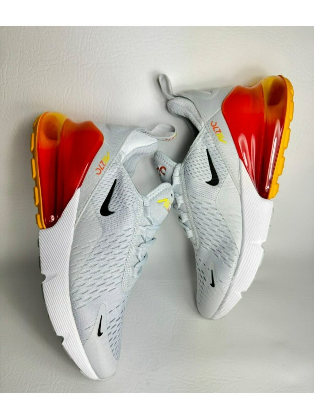 ✨ F26- SIZE 5.5Y/ 7 WOMEN'S NIKE AIR MAX 271 PURE PLATINUM HF5179 001